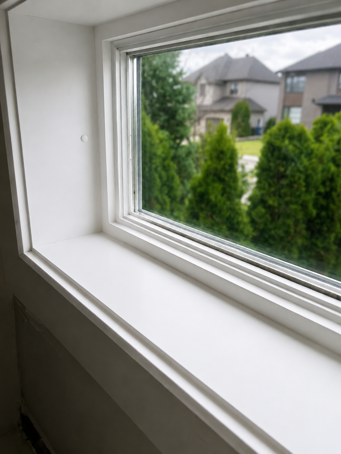 Cleaned window & its track after cleaning in palm desert