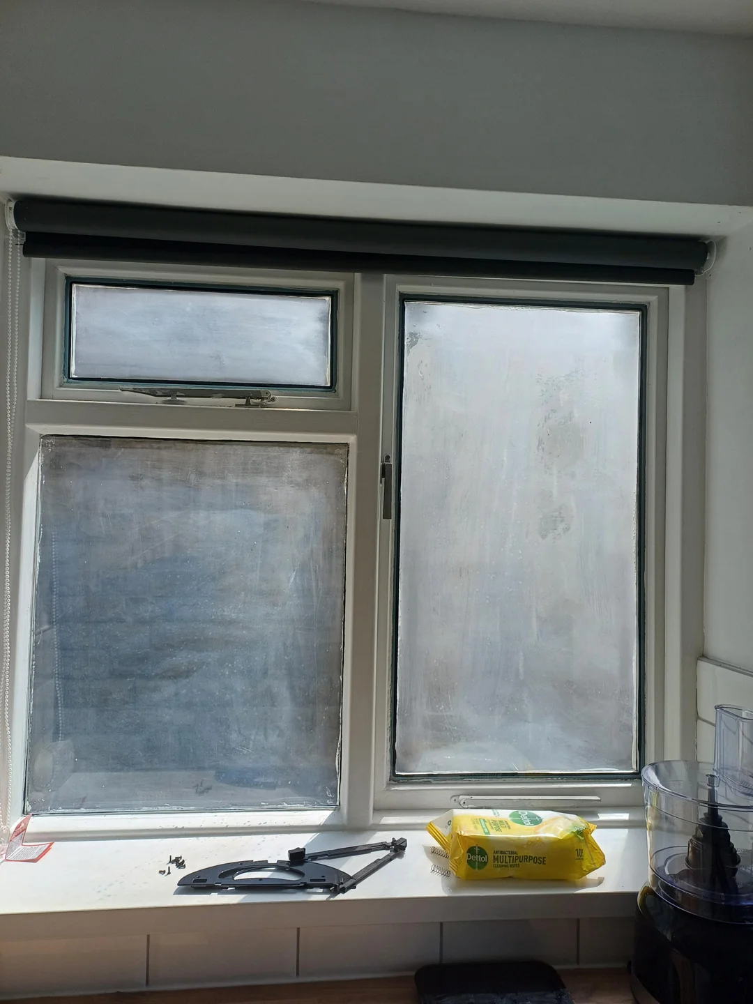 dirty window before cleaning